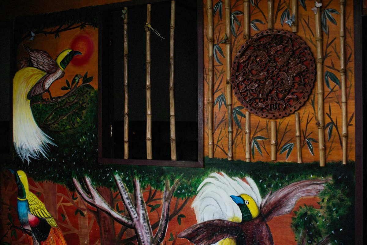 Hand-painted detail